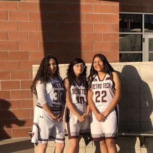 Meet your Posher, Jeylo